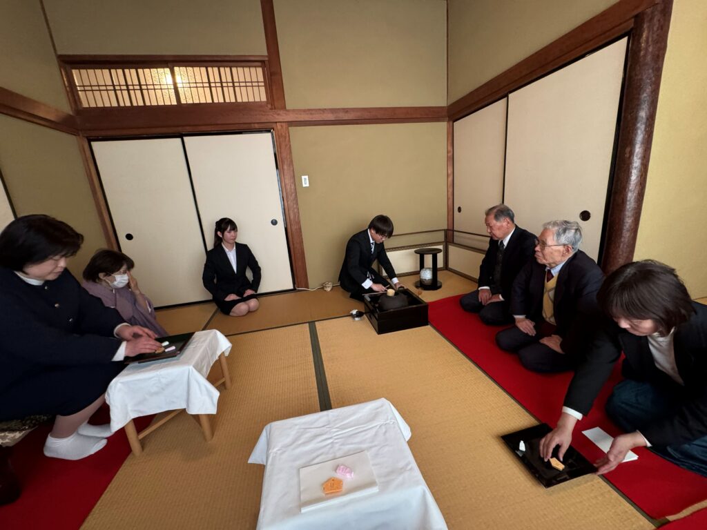 茶道部初釜開催報告